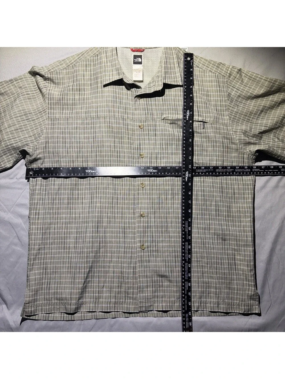 The North Face Men’s Small Button Up Shirt Short Sleeve Plaid Zipper Pocket